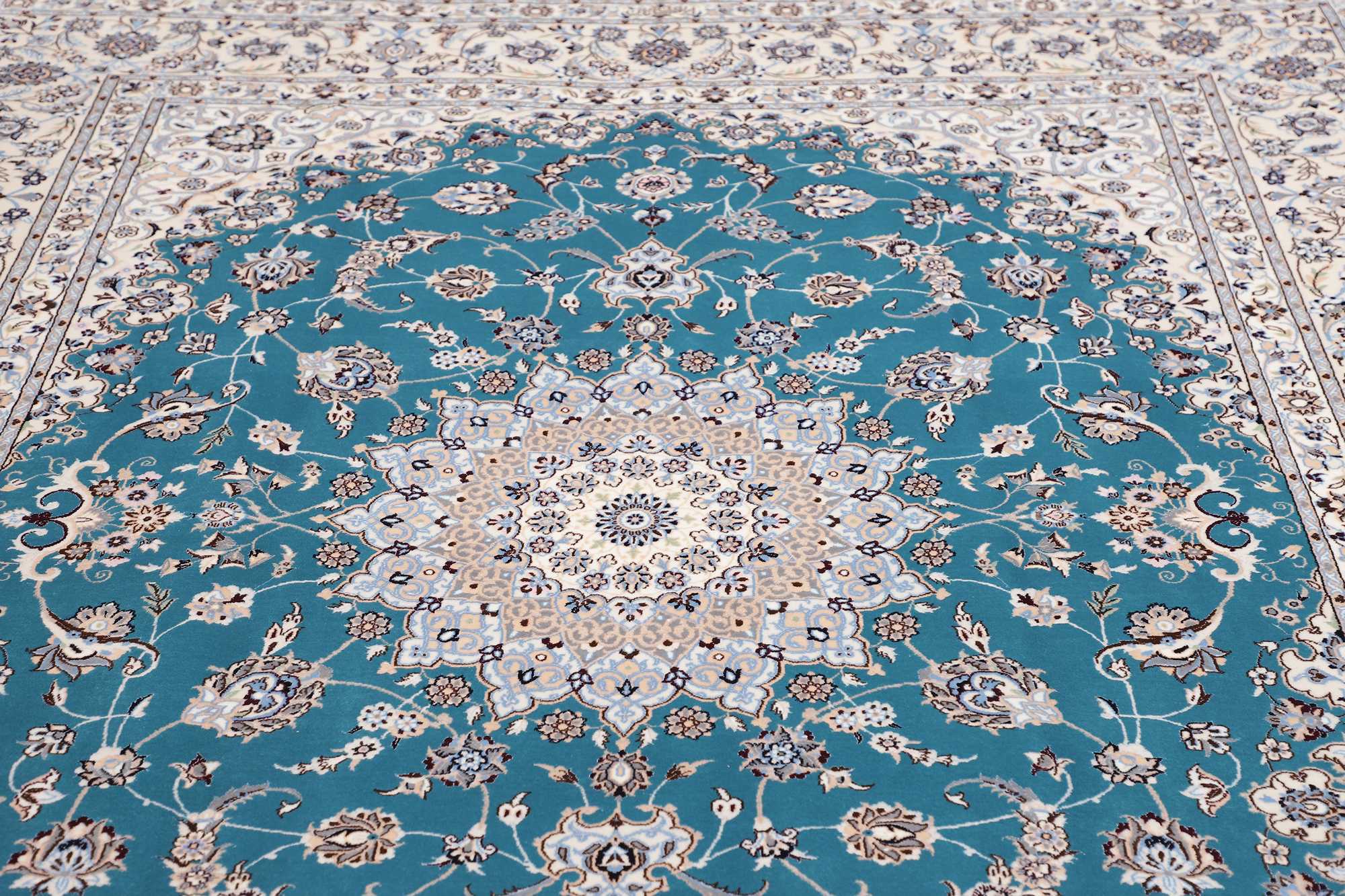 Tappeto Persiano Nain 6 Fili Lana e Seta Annodato a Mano 261x209 Z445536 10 Tappeto Persiano Nain 6 Fili Lana e Seta Annodato a Mano 261x209 Z445536 - immagine 9