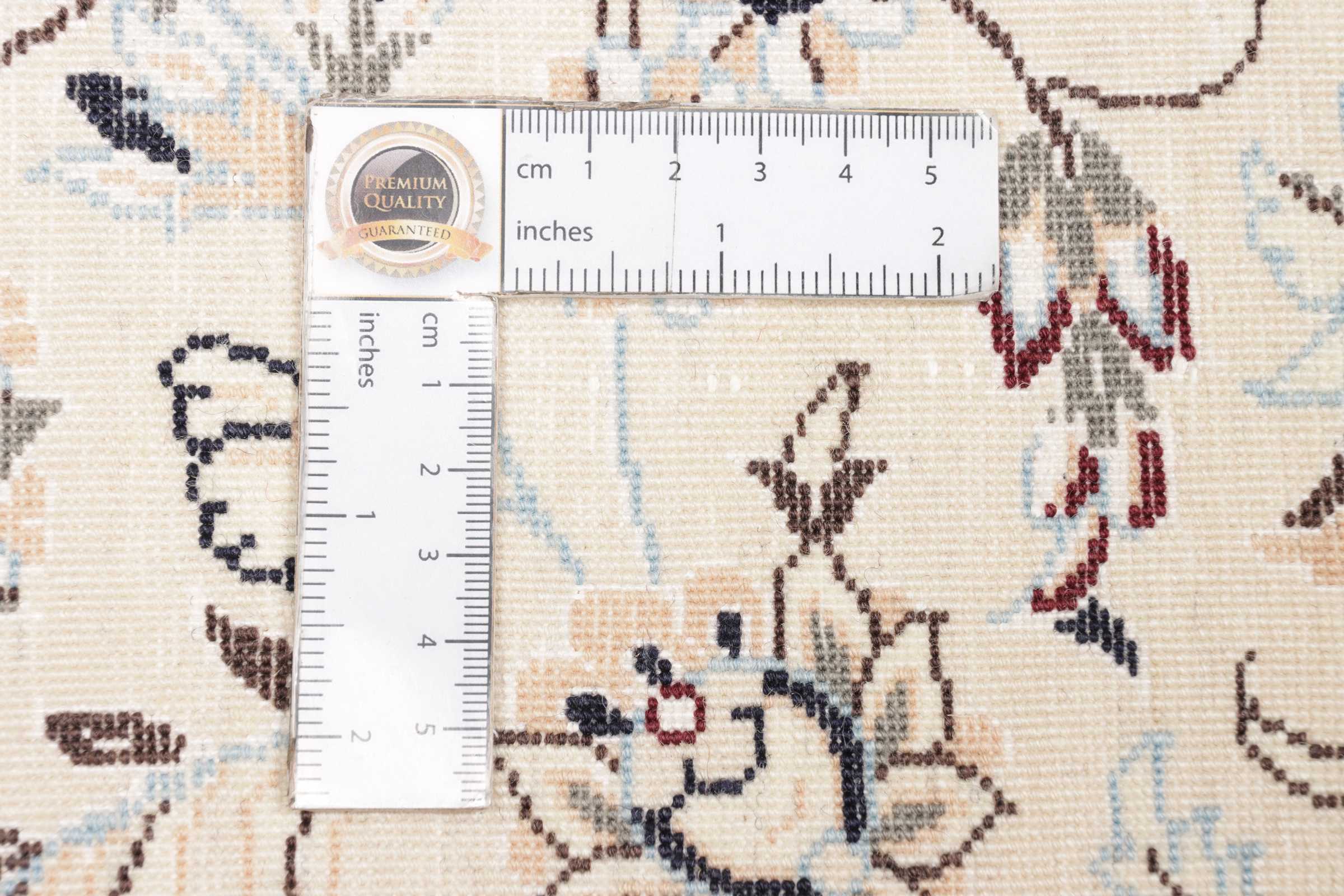 Tappeto Persiano Nain 6 Fili 235×160 cm – Lana e Seta Annodato a Mano Z445559 13 Tappeto Persiano Nain 6 Fili 235×160 cm – Lana e Seta Annodato a Mano Z445559 - immagine 12