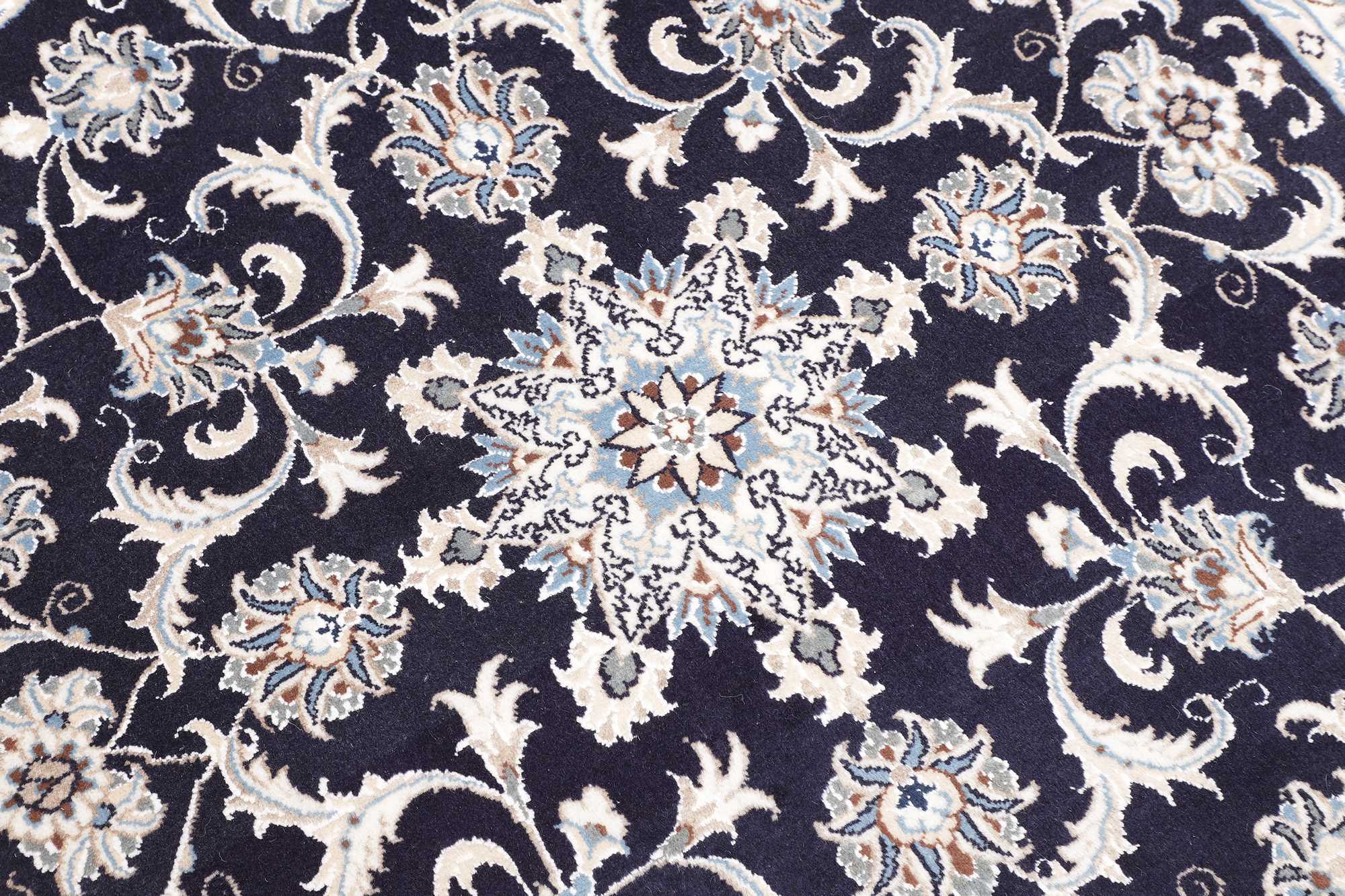 Tappeto NAIN KASHMAR 137x140cm - Z481182 7 Tappeto NAIN KASHMAR 137x140cm - Z481182 - immagine 5